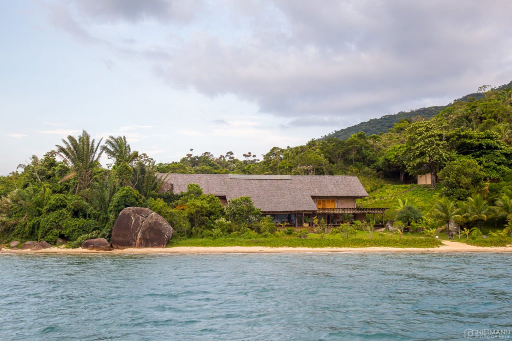 Casa onde foram gravadas cenas do filme Crepúsculo, no Saco do Mamanguá - Foto: @euamoparaty