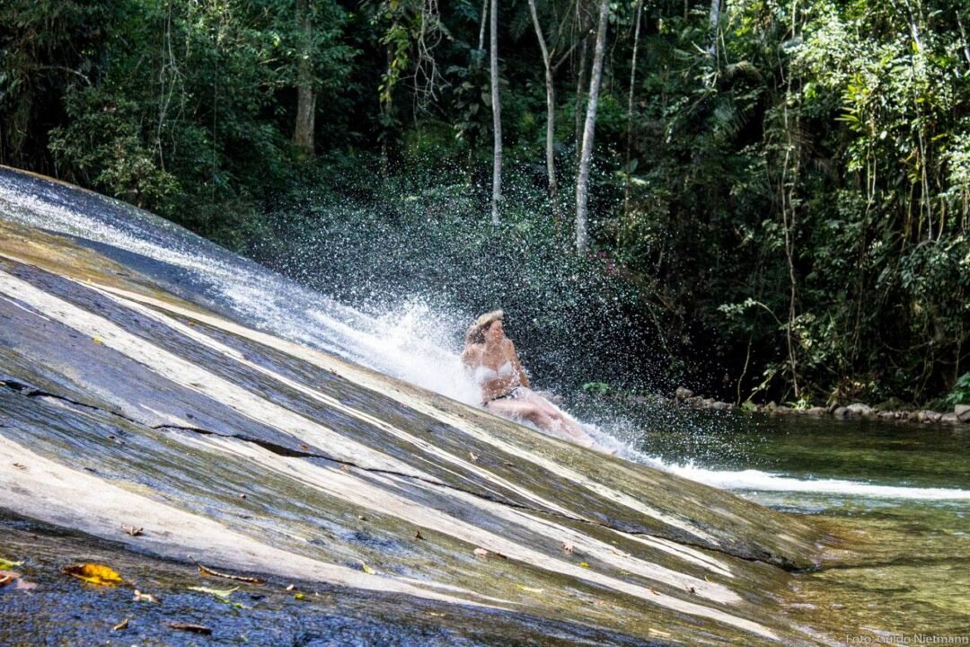 Cachoeira do Tobogã - O escorregador natural diverte a todos os visitantes! - Foto: @euamoparaty
