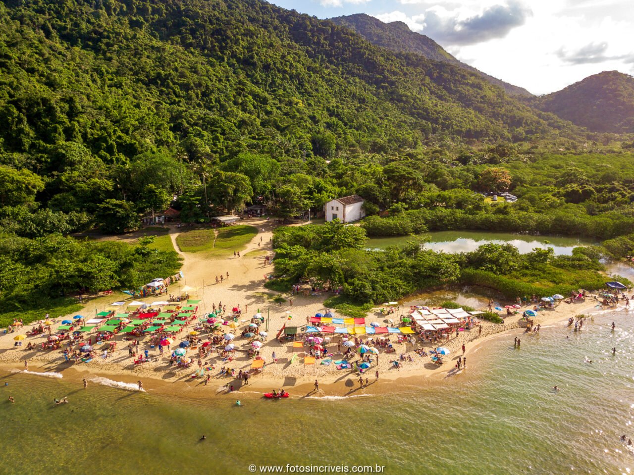 Praia de Paraty-Mirim, Paraty