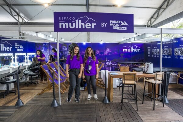 estande Mulheres by Nubank na expo